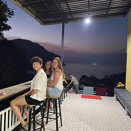 The View Hostel Phi Phi Don Exterior foto